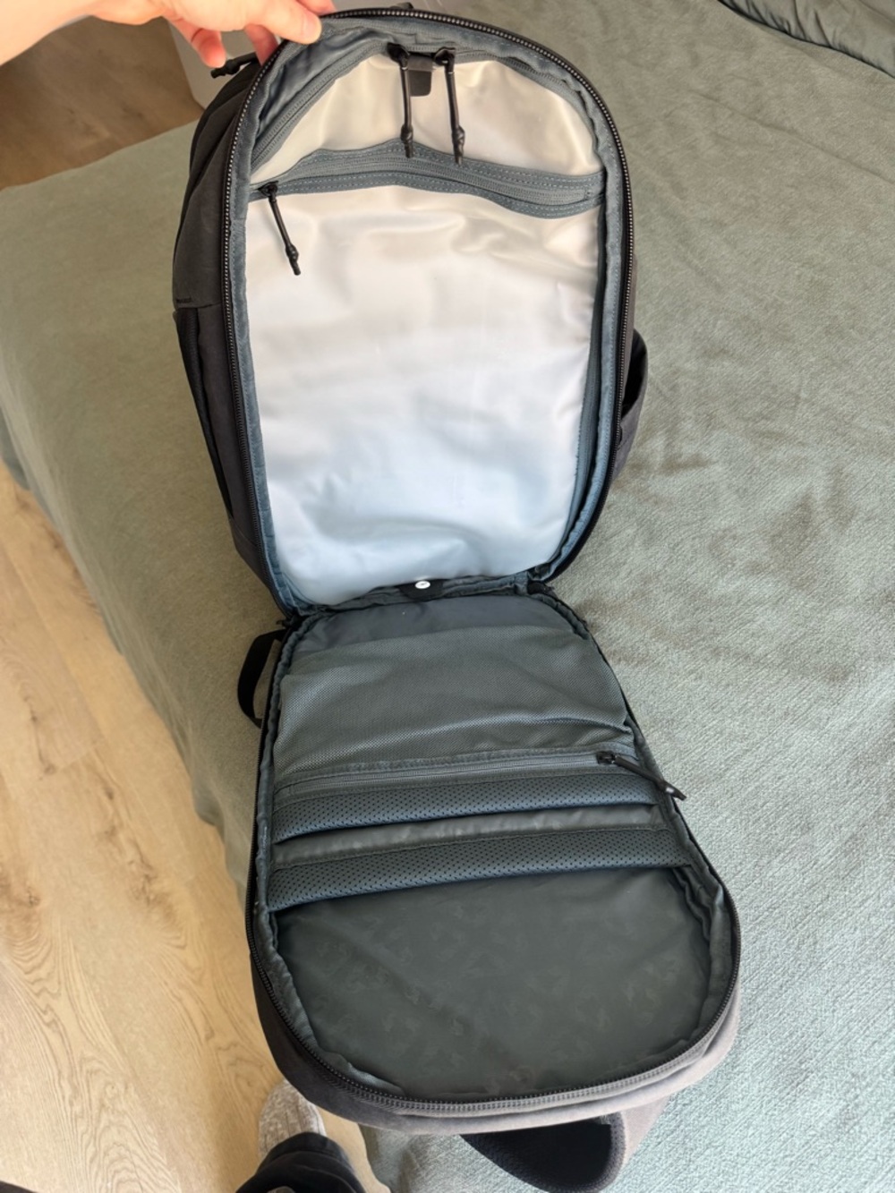 Thule Aion Travel Pack - 28 L - Picture 6 of 7